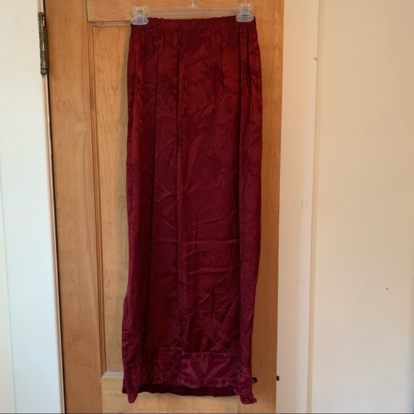 CP Shades rayon red skirt w velvet trim in small - Picture 3 of 13